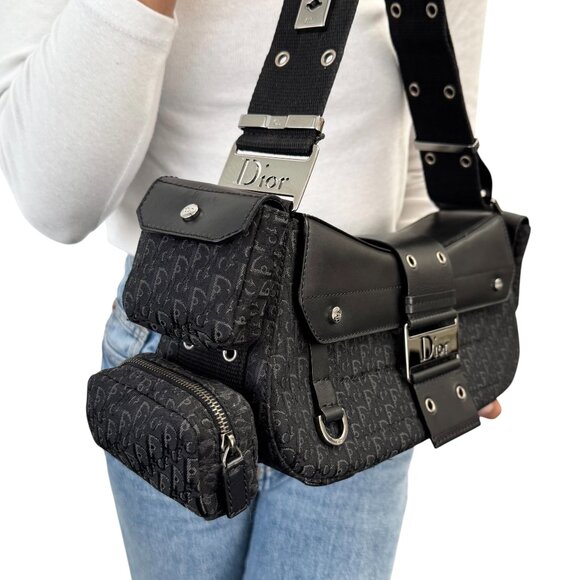 Christian Dior Vintage 2002 Trotter Street Chic Columbus Shoulder Bag [106082] - Picture 4 of 15